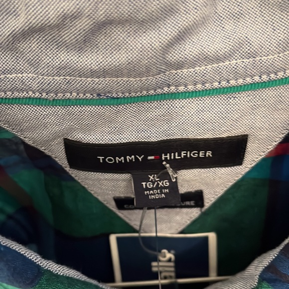 Tommy Hilfiger madras plaid button down shirt in men’s XL - Picture 3 of 3